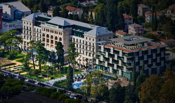 Kempinski Palace
